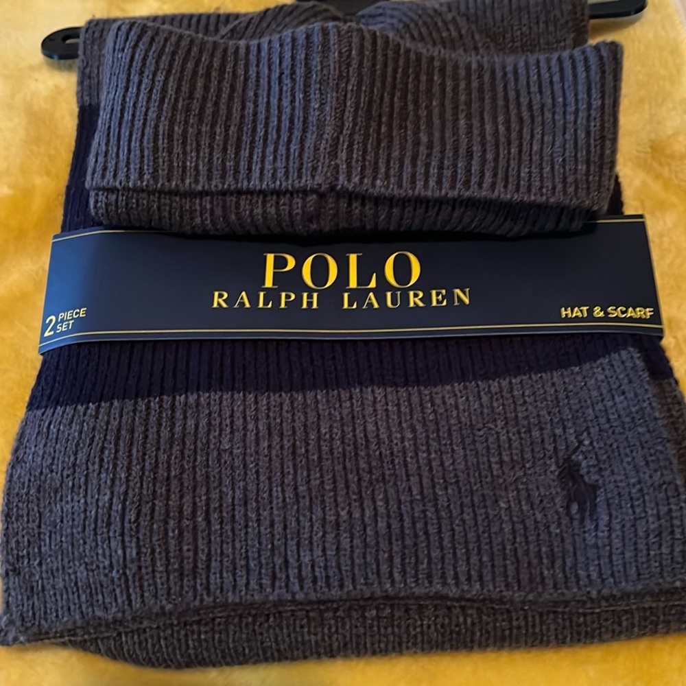 Polo Hat & Scarf Set